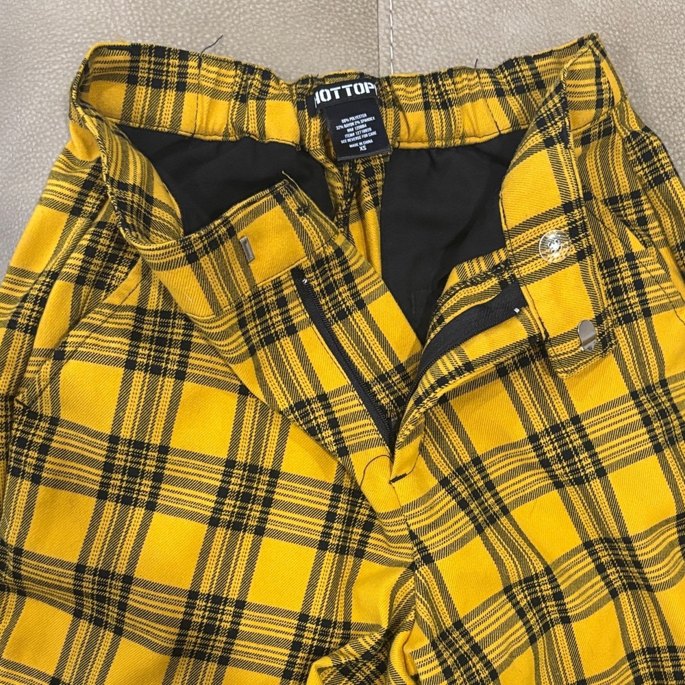 Hot Topic Yellow and Black Plaid Pants
